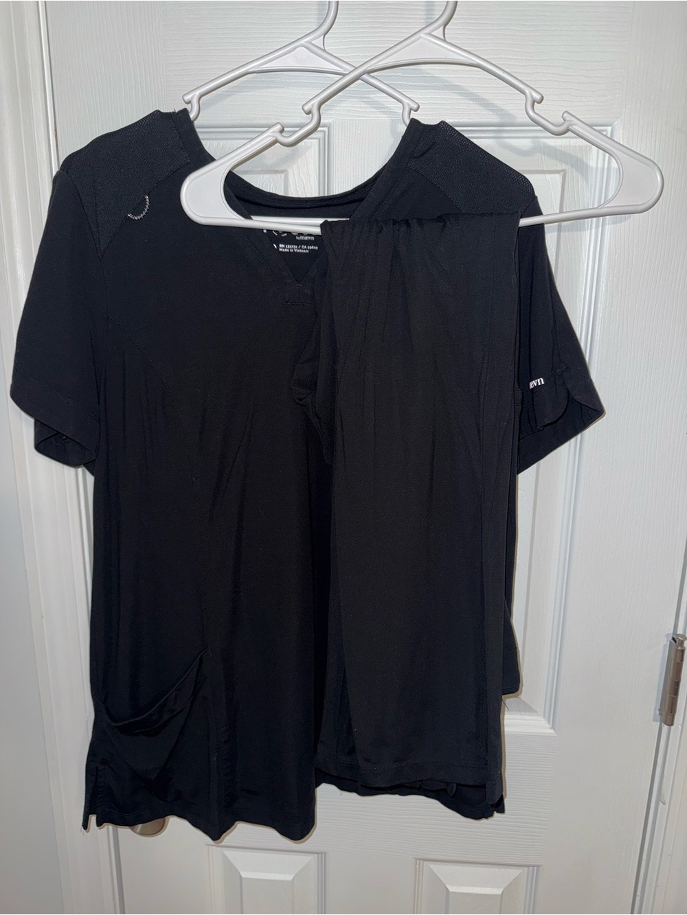 Maevn Black Scrub Set